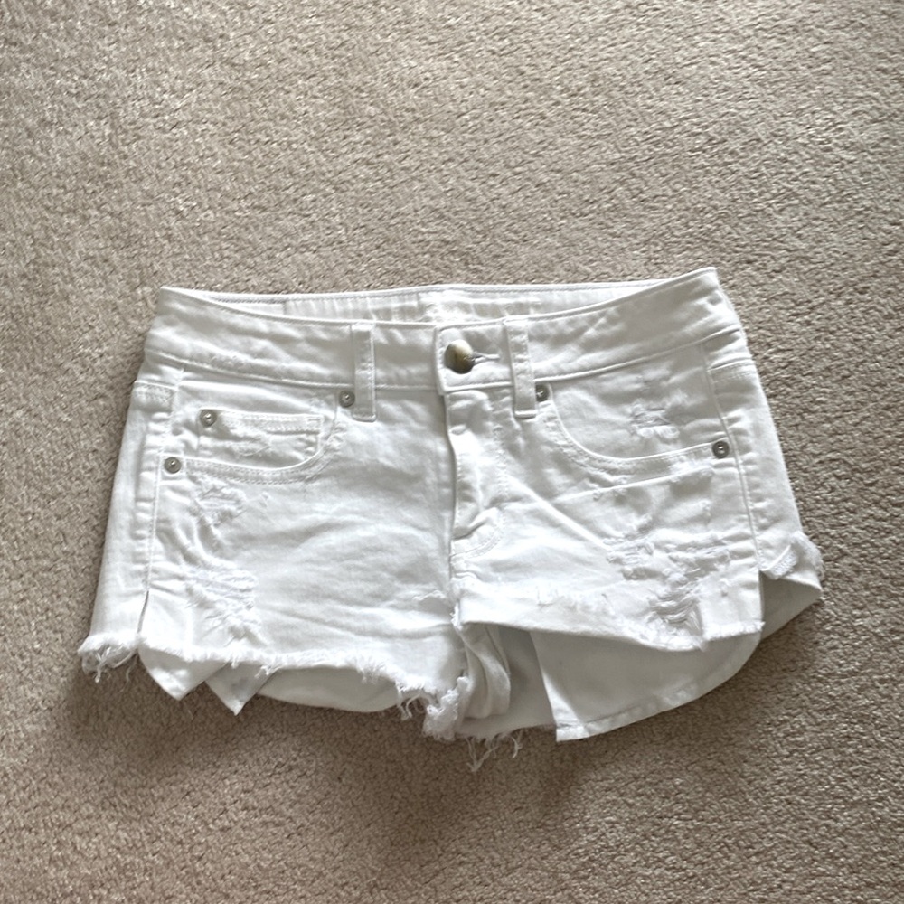 white jean shorts